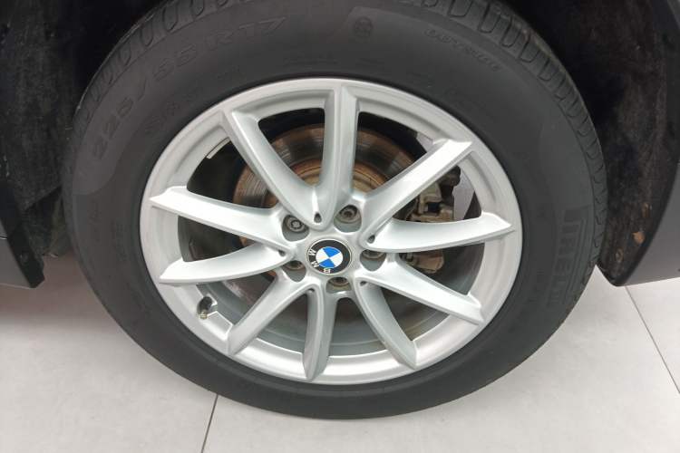 Used BMW X1 2018 sDrive18Li Fashion Model Right Rear Wheel Hub