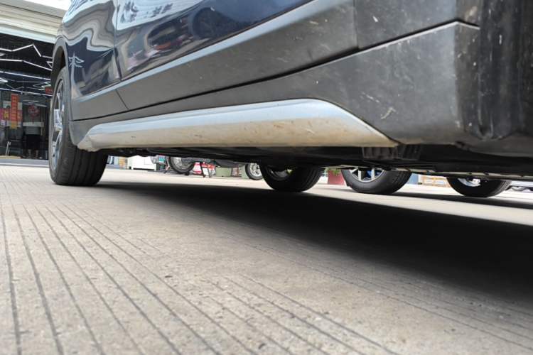 Used BMW X1 2018 sDrive18Li Luxury Model Right Side Sill