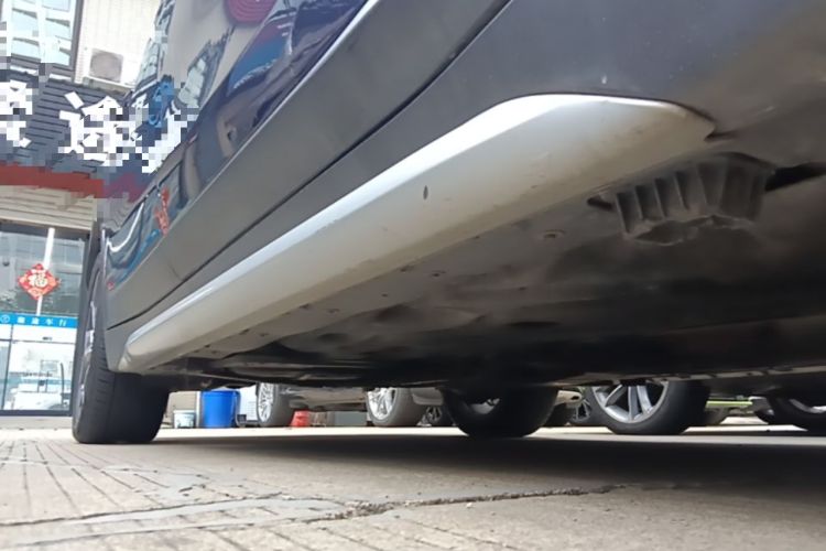 Used BMW X1 2018 xDrive20Li Luxury Edition Right Side Sill