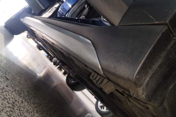 Used BMW X1 2018 sDrive18Li Luxury Model Right Side Sill