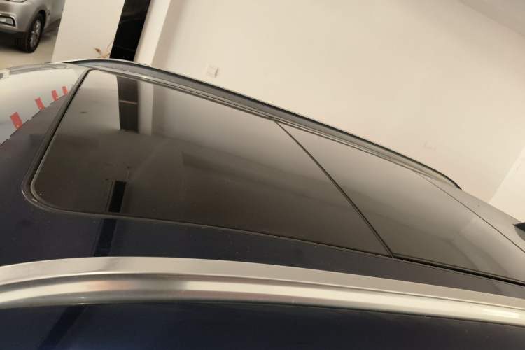 Used BMW X1 2018 sDrive18Li Luxury Model Roof