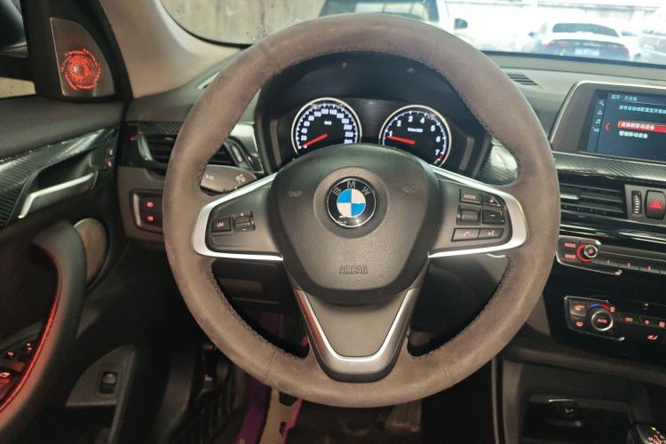 Used BMW X1 2018 sDrive20Li Leading Model Steering Wheel