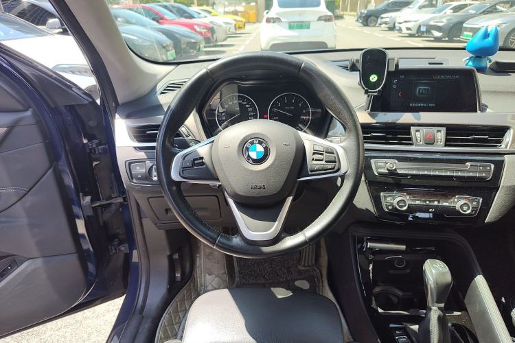 Used BMW X1 2018 sDrive18Li Luxury Model Steering Wheel