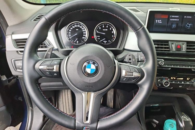 Used BMW X1 2018 sDrive20Li Leading Model Steering Wheel