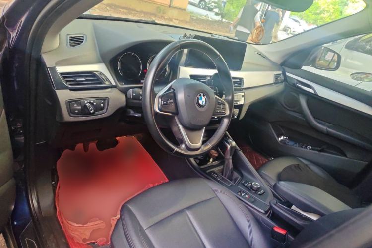 Used BMW X1 2018 sDrive20Li Leading Model Steering Wheel