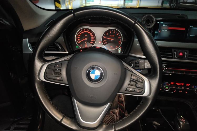 Used BMW X1 2018 xDrive20Li Luxury Model Steering Wheel