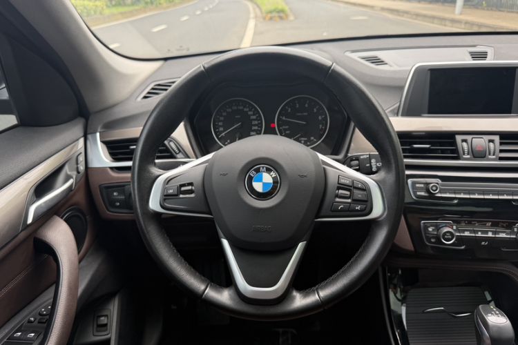 Used BMW X1 2018 sDrive18Li Luxury Model Steering Wheel