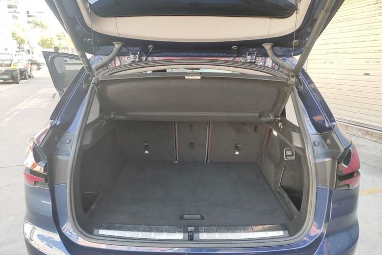 Used BMW X1 2018 sDrive18Li Luxury Model Trunk