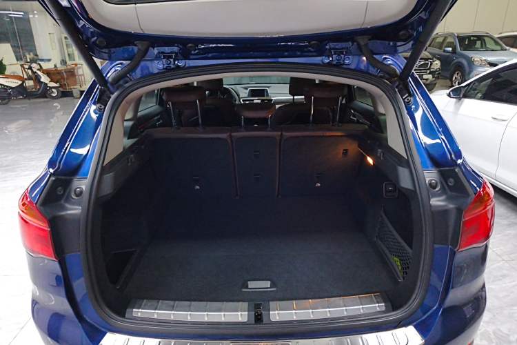 Used BMW X1 2018 sDrive18Li Luxury Model Trunk