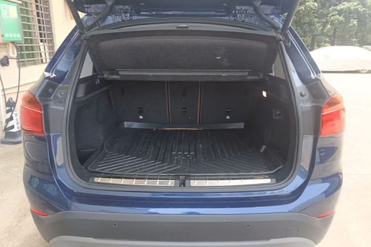 Used BMW X1 2018 sDrive18Li Luxury Model Trunk