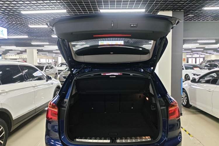 Used BMW X1 2018 sDrive18Li Luxury Model Trunk