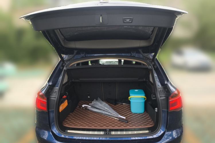 Used BMW X1 2018 xDrive20Li Luxury Edition Trunk