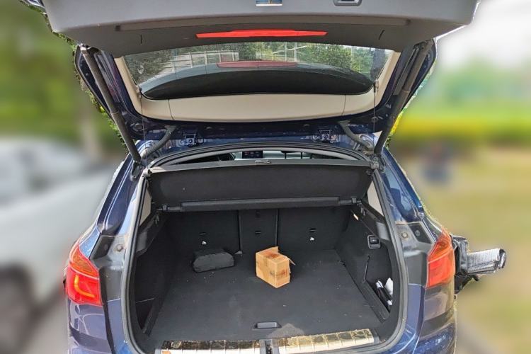 Used BMW X1 2018 sDrive20Li Leading Model Trunk