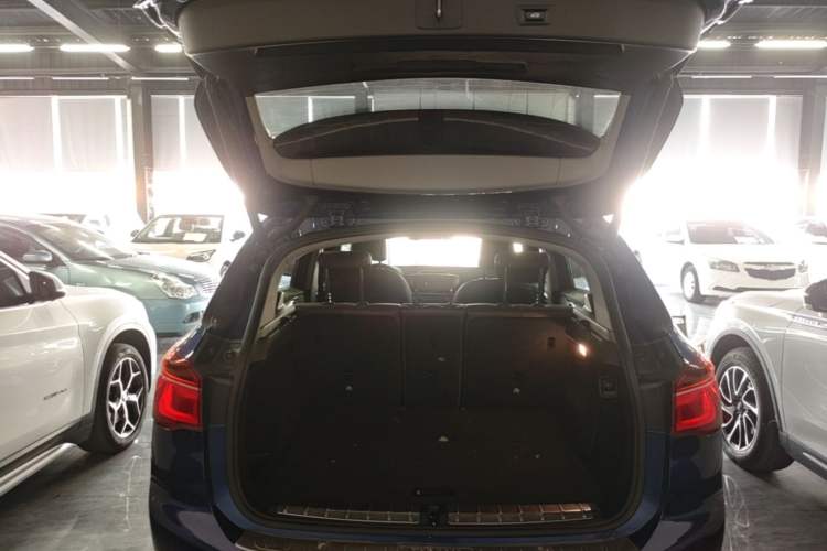 Used BMW X1 2018 sDrive18Li Luxury Model Trunk