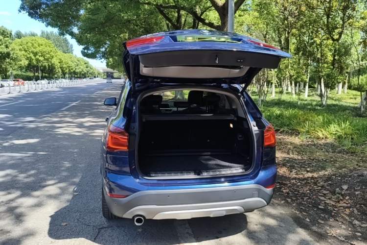Used BMW X1 2018 sDrive18Li Luxury Model Trunk
