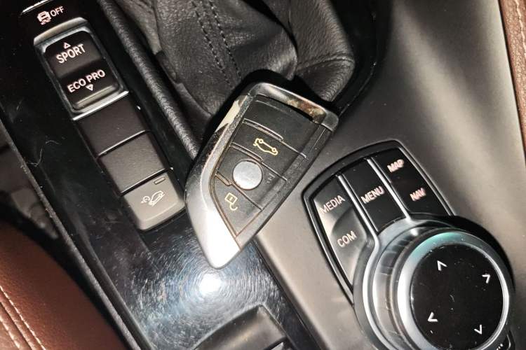 Used BMW X1 2018 xDrive20Li Luxury Edition Vehicle Key