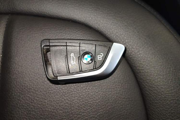 Used BMW X1 2018 sDrive20Li Leading Model Vehicle Key