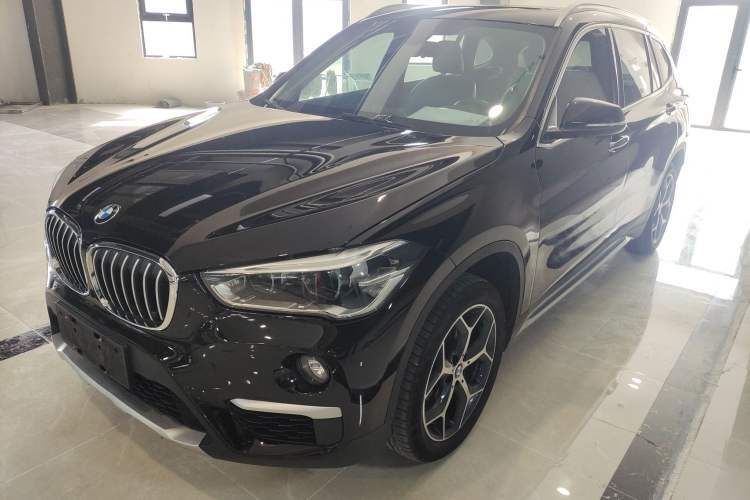 Used BMW X1 2018 sDrive18Li Luxury Model Guazi used car, China used car export, Used car for sale, Used cars, Cheapest cars for sale