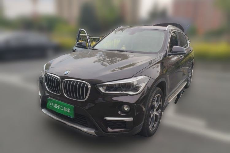 Used BMW X1 2018 sDrive18Li Luxury Model Guazi used car, China used car export, Used car for sale, Used cars, Cheapest cars for sale