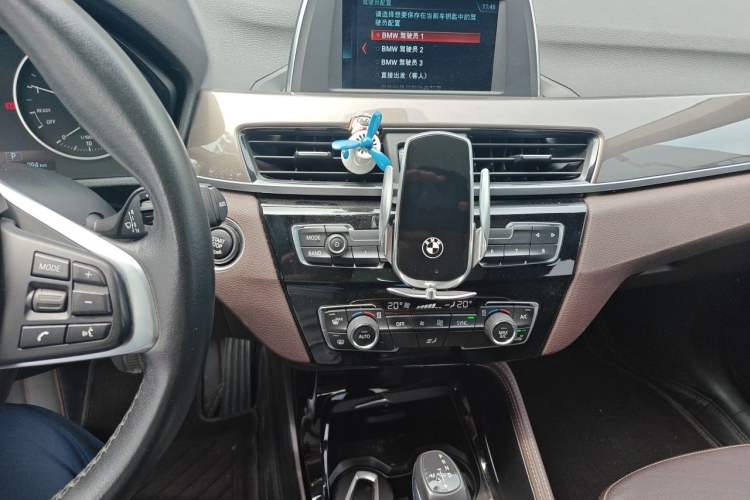 Used BMW X1 2018 sDrive18Li Luxury Model Audio And AC Panel