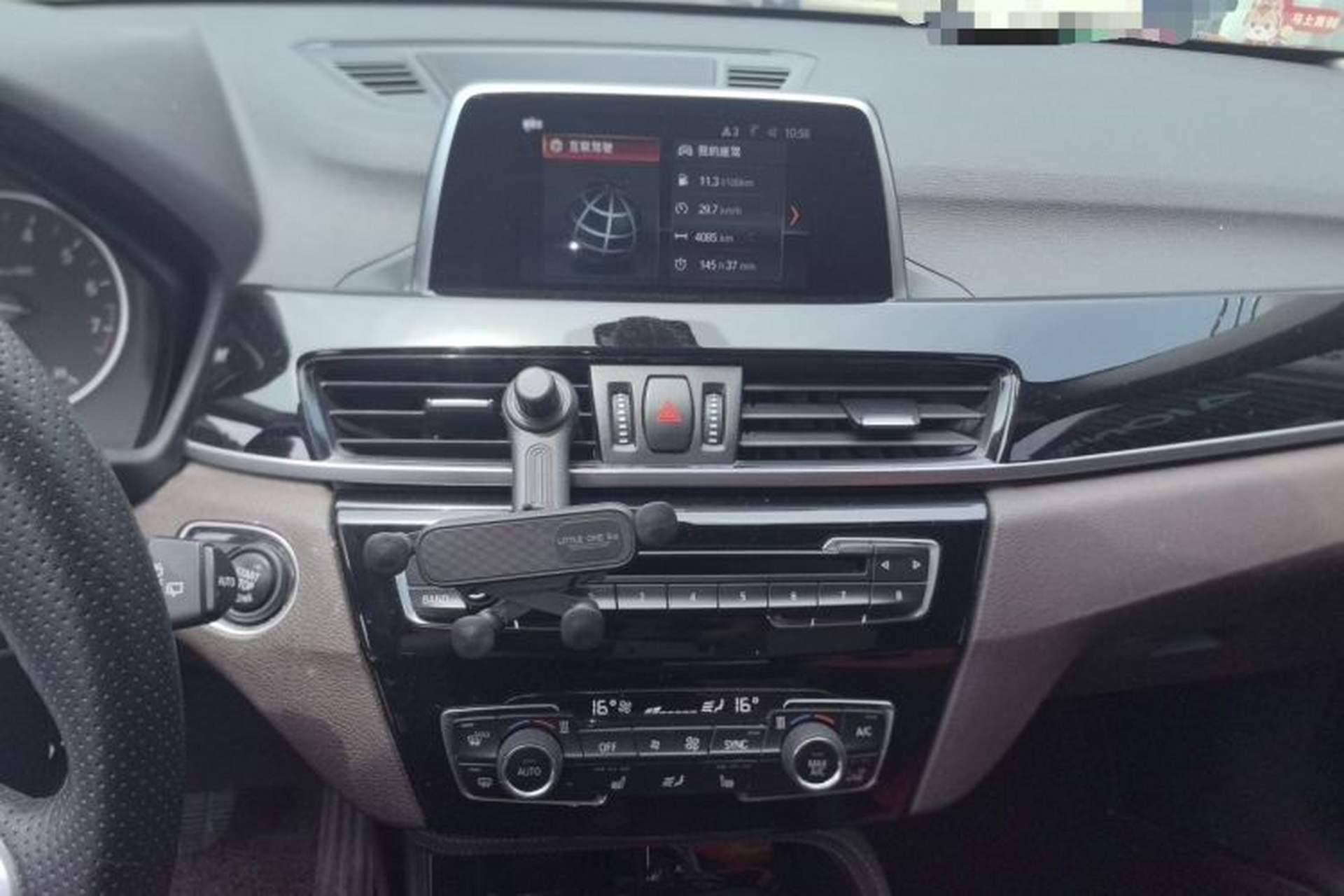 Used BMW X1 2018 xDrive20Li Luxury Edition Audio And AC Panel