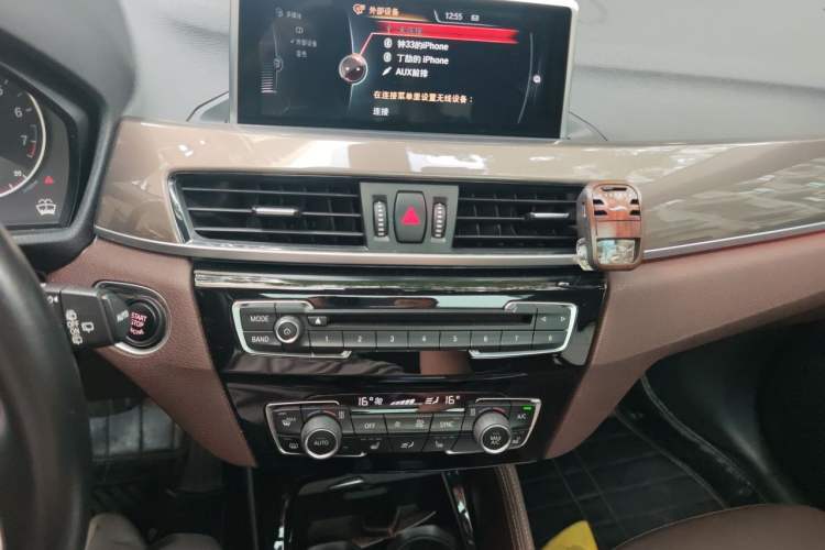 Used BMW X1 2018 xDrive20Li Luxury Model Audio And AC Panel