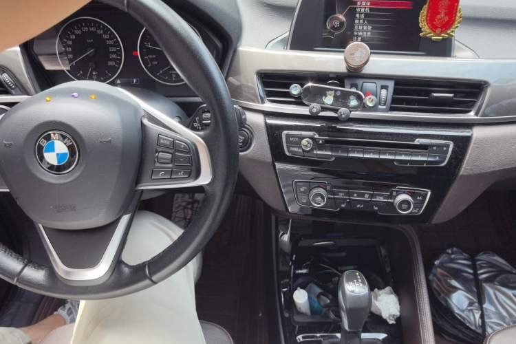 Used BMW X1 2018 sDrive18Li Luxury Model Audio And AC Panel