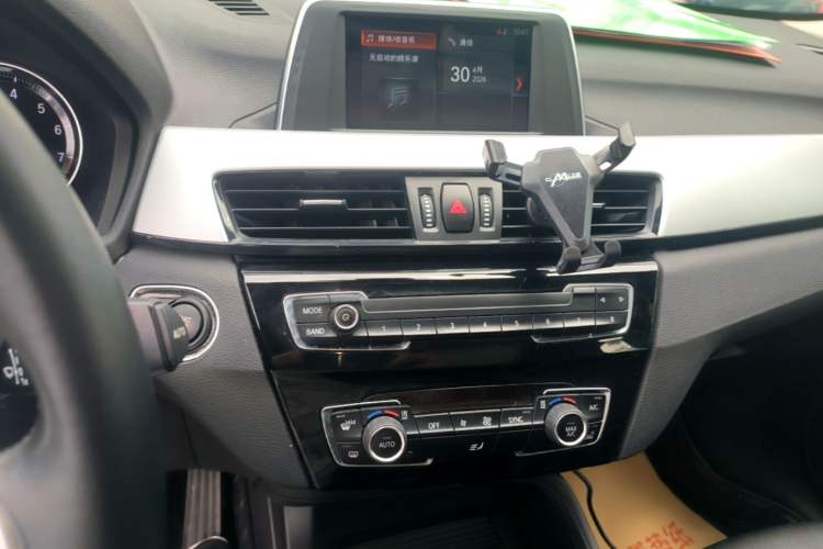 Used BMW X1 2018 sDrive18Li Fashion Model Audio And AC Panel