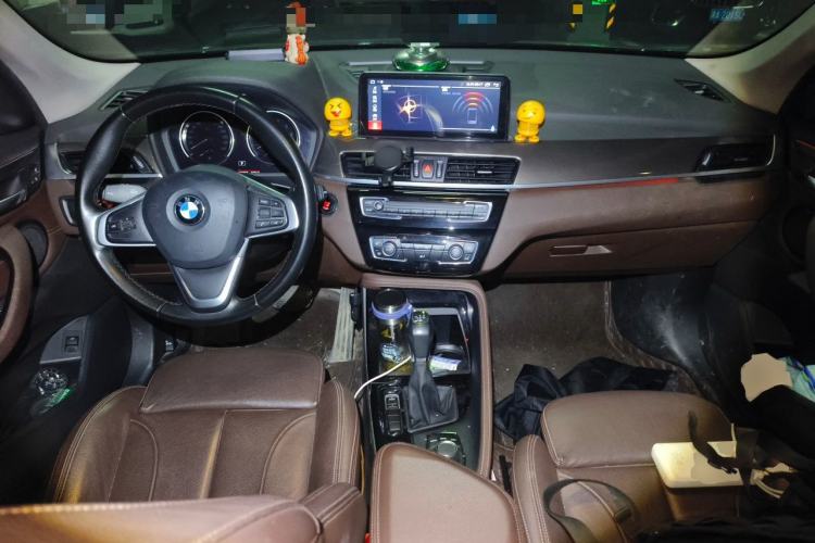 Used BMW X1 2018 sDrive18Li Luxury Model Center Console