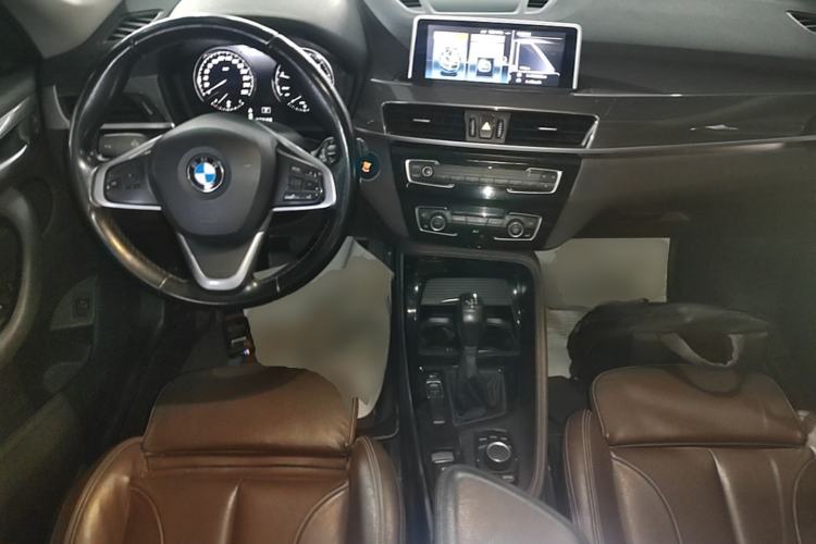 Used BMW X1 2018 sDrive18Li Luxury Model Center Console