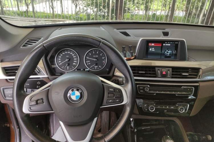 Used BMW X1 2018 sDrive18Li Luxury Model Center Console