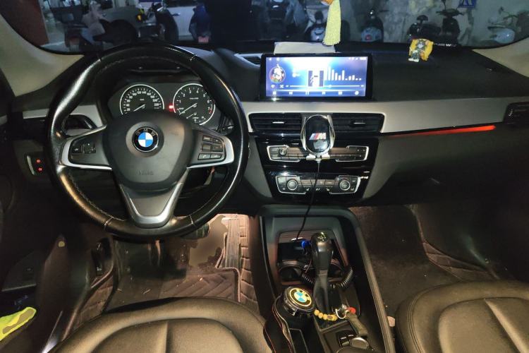 Used BMW X1 2018 sDrive20Li Leading Model Center Console