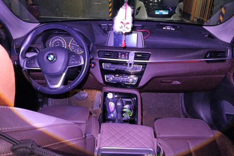 Used BMW X1 2018 sDrive18Li Luxury Model Center Console