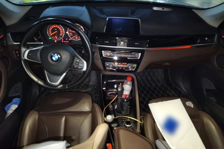 Used BMW X1 2018 xDrive20Li Luxury Edition Center Console
