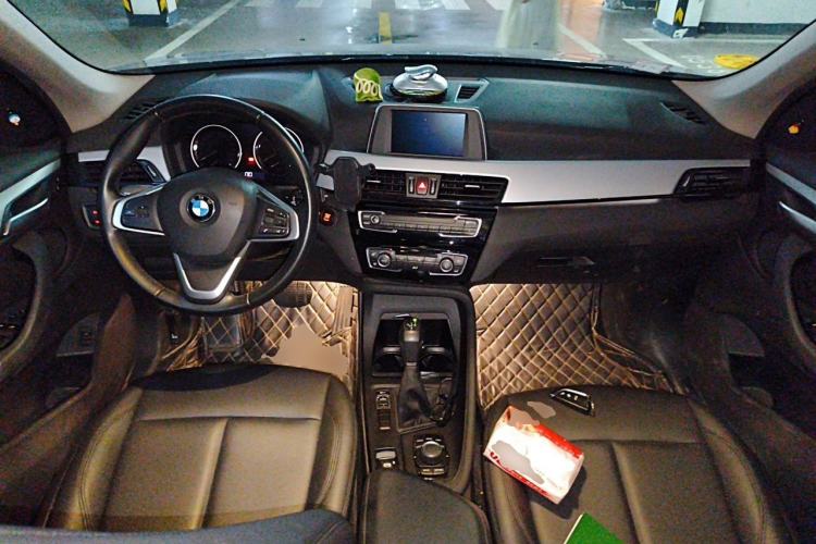Used BMW X1 2018 sDrive20Li Leading Model Center Console