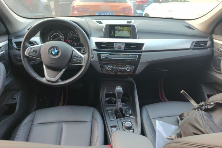 Used BMW X1 2018 sDrive20Li Leading Model Center Console