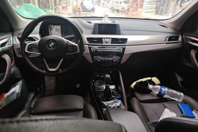 Used BMW X1 2018 sDrive18Li Luxury Model Center Console