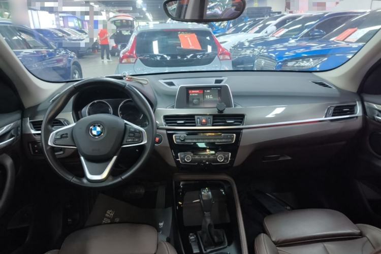 Used BMW X1 2018 sDrive18Li Luxury Model Center Console