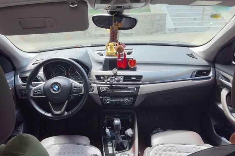 Used BMW X1 2018 sDrive18Li Luxury Model Center Console