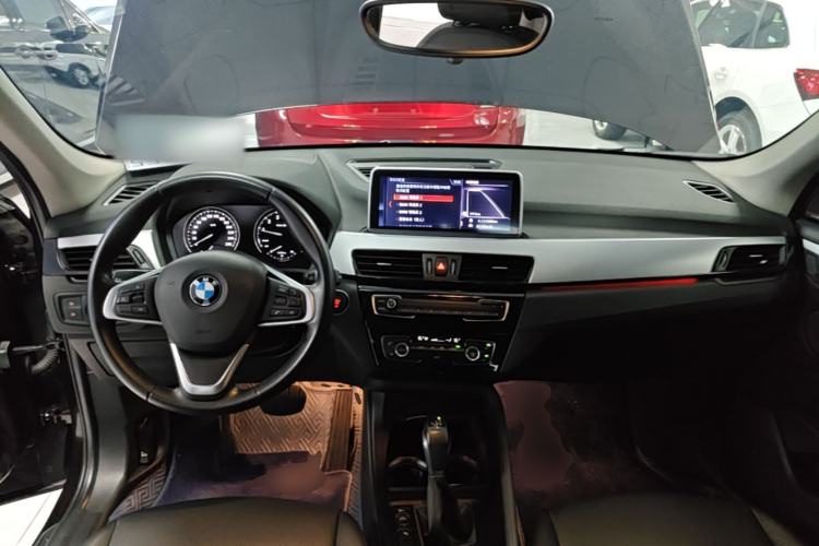 Used BMW X1 2018 sDrive20Li Leading Model Center Console