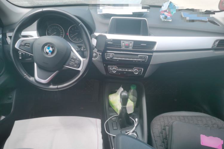 Used BMW X1 2018 sDrive20Li Leading Model Center Console