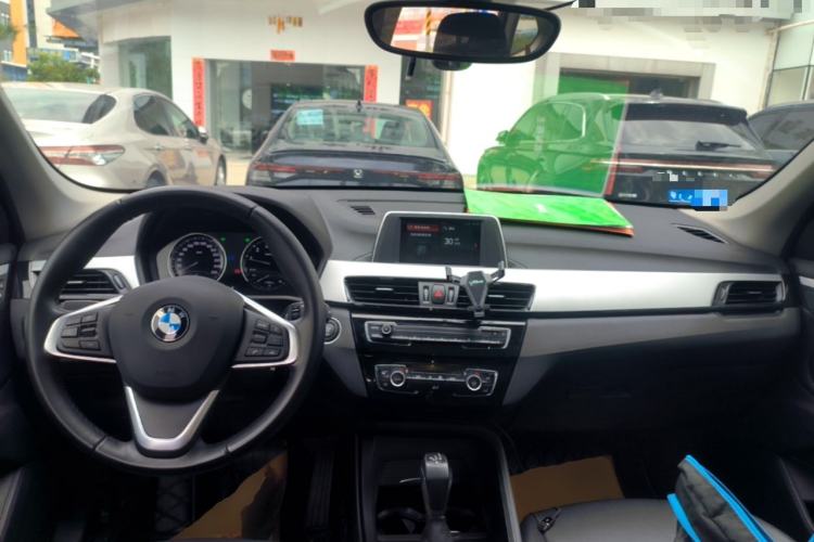 Used BMW X1 2018 sDrive18Li Fashion Model Center Console