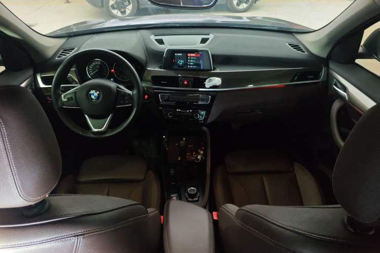 Used BMW X1 2018 sDrive18Li Luxury Model Center Console