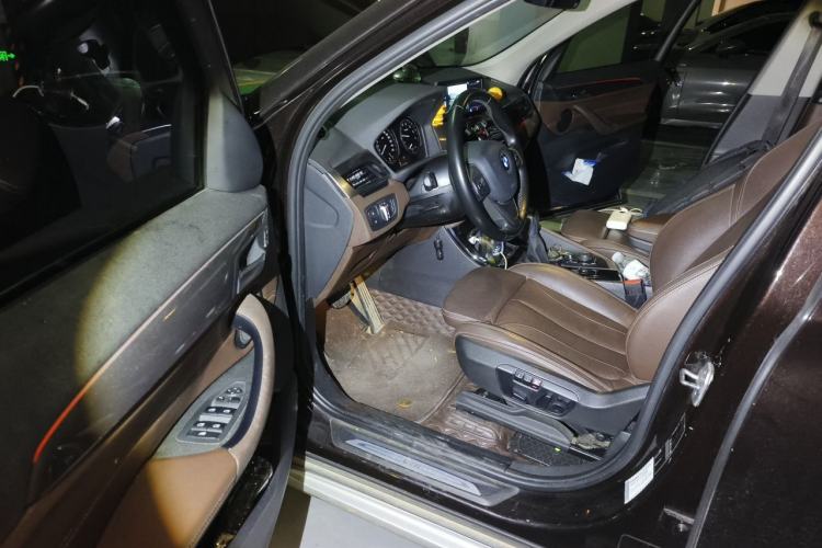 Used BMW X1 2018 sDrive18Li Luxury Model Driver Seat