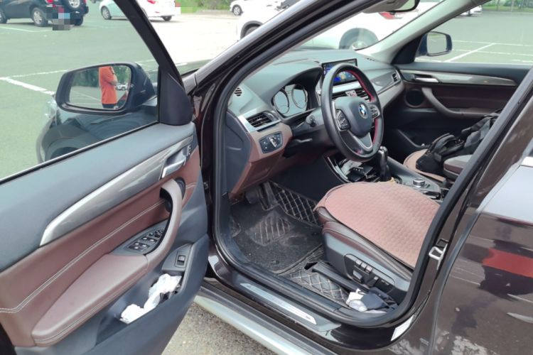 Used BMW X1 2018 xDrive20Li Luxury Edition Driver Seat
