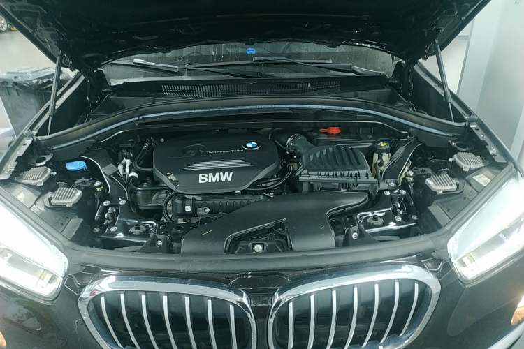 Used BMW X1 2018 sDrive18Li Luxury Model Engine Bay