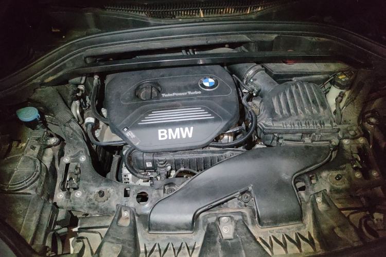 Used BMW X1 2018 sDrive18Li Fashion Model Engine Bay