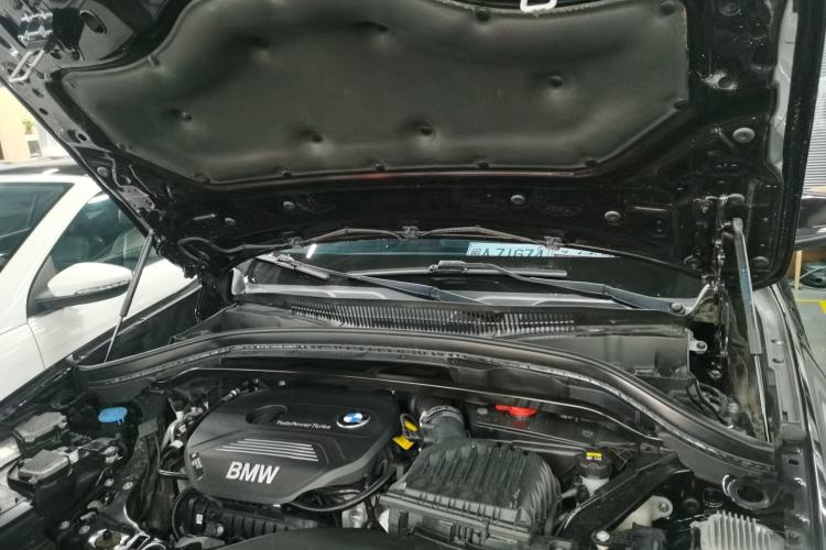 Used BMW X1 2018 sDrive18Li Luxury Model Engine Bay