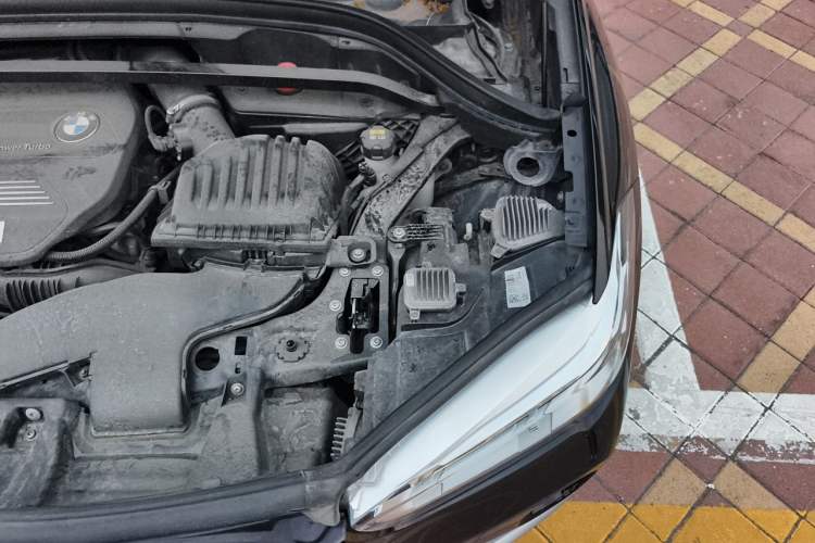 Used BMW X1 2018 xDrive20Li Luxury Edition Engine Bay Left