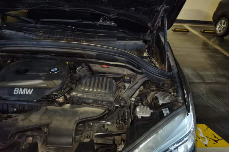Used BMW X1 2018 xDrive20Li Luxury Edition Engine Bay Left